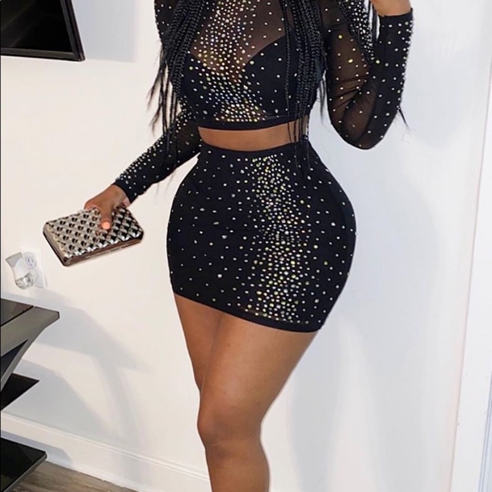 2 piece stone me out
